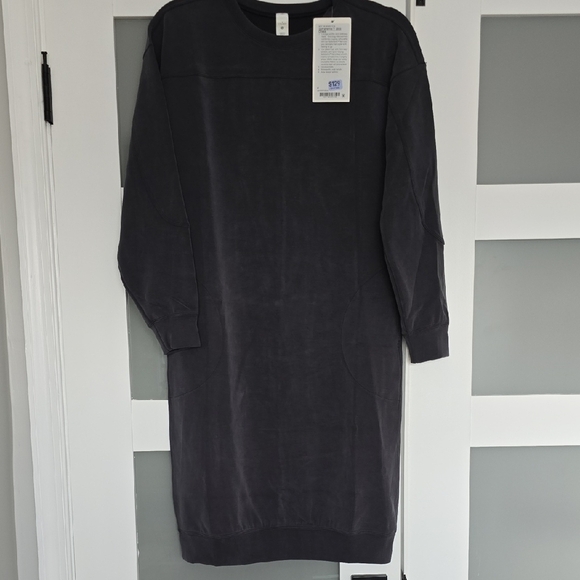 NWT LULULEMON Softstreme Midi Dress Black Size 4 - Picture 3 of 8